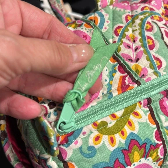 Vera Bradley weekends bag - Picture 6 of 8